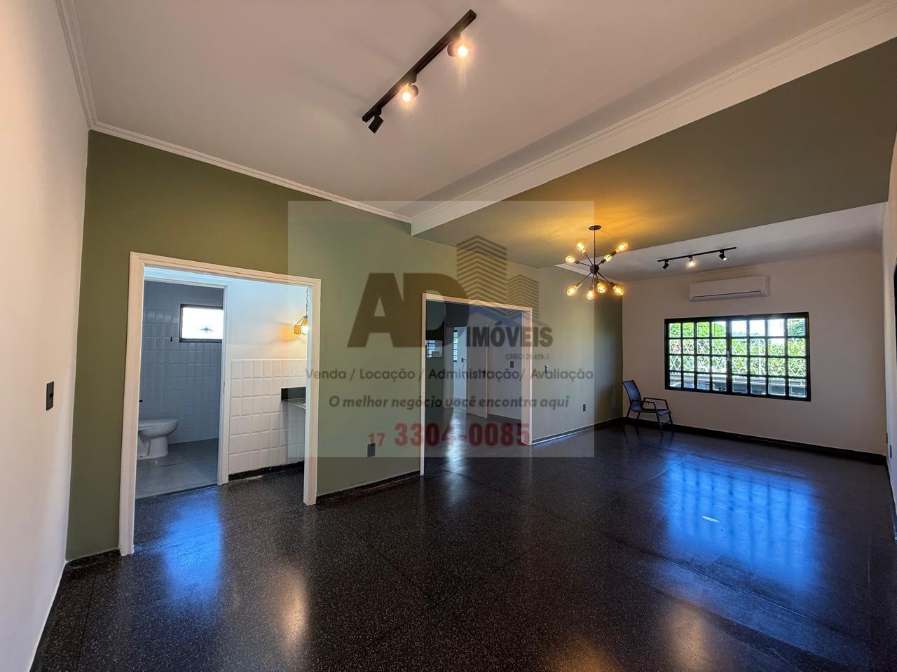 Casa Comercial