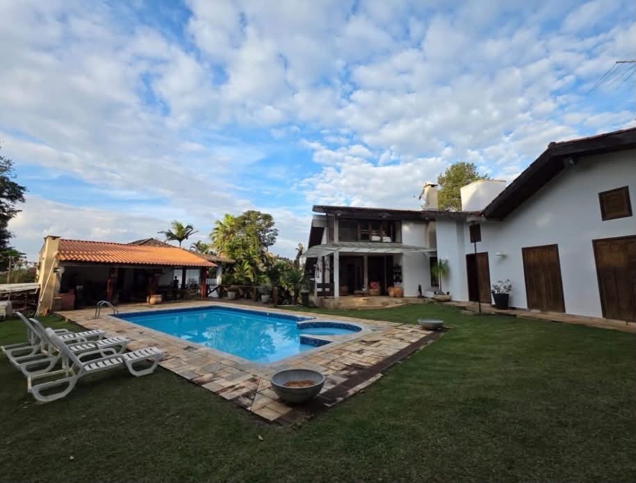 Casa em Condom�nio
