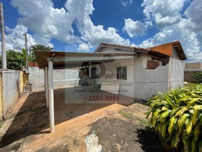 Casa para Venda, em Guapia�u, bairro Jardim Antonieta, 3 dormit�rios, 1 banheiro, 2 vagas